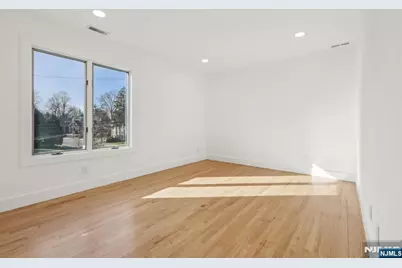 22 Laurence Court, Closter, NJ 07624 - Photo 19