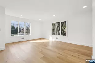 22 Laurence Ct, Closter, NJ 07624 - Photo 7