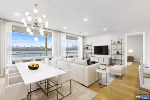 3 Somerset Ln 311, Edgewater, NJ 07020 - Photo 3