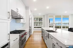 3 Somerset Ln 311, Edgewater, NJ 07020 - Photo 9