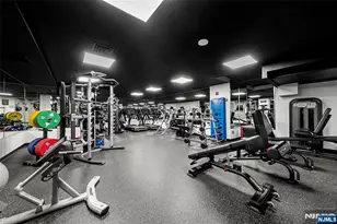 917 Hudson Park 917, Edgewater, NJ 07020 - Photo 19