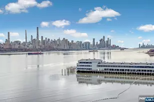 3118 City Pl, Edgewater, NJ 07020 - Photo 3