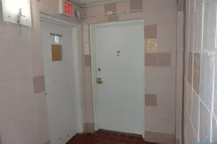 9 Columbia Terrace 3D, Edgewater, NJ 07020 - Photo 3