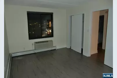 9 Columbia Terrace 3D #3D, Edgewater, NJ 07020 - Photo 17