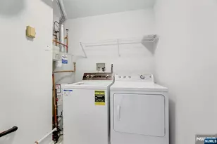 2198 Kent Ct, Mahwah, NJ 07430 - Photo 25