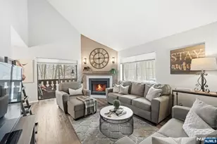 3811 Melville Ct, Mahwah, NJ 07430 - Photo 5