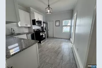 24 Pamrapo Avenue 1 #1, Jersey City, NJ 07305 - Photo 9