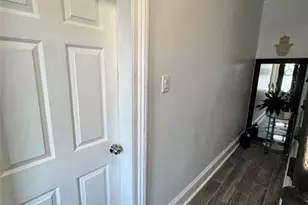 24 Pamrapo Ave 2, Jersey City, NJ 07305 - Photo 35