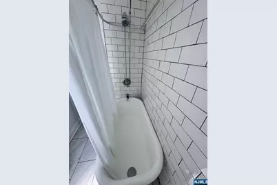 24 Pamrapo Avenue 2 #2, Jersey City, NJ 07305 - Photo 25