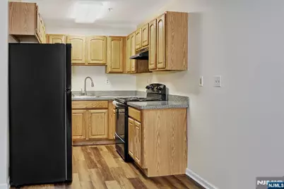 9 Madison Avenue 18 #18, Paterson, NJ 07524 - Photo 5