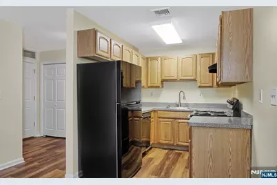 9 Madison Avenue 18 #18, Paterson, NJ 07524 - Photo 7