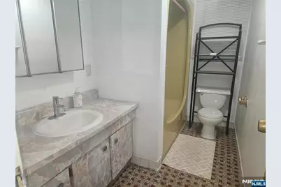 183 Palisade Avenue 2B #2B, Cliffside Park, NJ 07010 - Photo 5