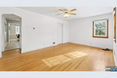1-37 34th Street, Fair Lawn, NJ 07410 - Photo 3