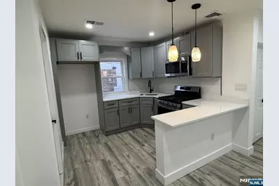 536 Lincoln Street, Union City, NJ 07087 - Photo 3