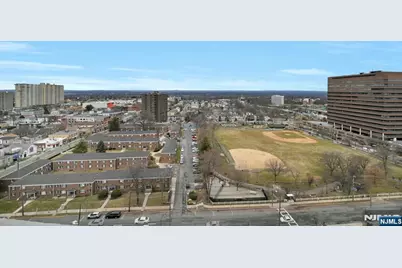 2000 Linwood Avenue 18B #18B, Fort Lee, NJ 07024 - Photo 23