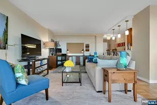 2000 Linwood Ave 18B, Fort Lee, NJ 07024 - Photo 5