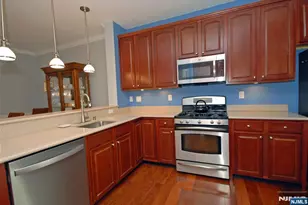 7 Cliff Road D3, Woodland Park, NJ 07424 - Photo 9