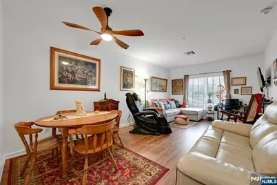 189 Forest Avenue 117 #117, Paramus, NJ 07652 - Photo 7