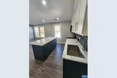 93 Hughes Street 4 #4, Maplewood, NJ 07040 - Photo 5