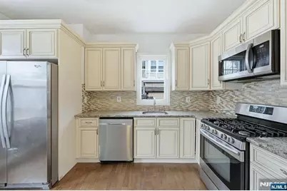 14 Vassar, Newark, NJ 07112 - Photo 13