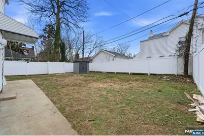 14 Vassar, Newark, NJ 07112 - Photo 27