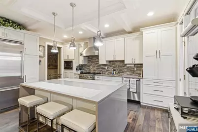 119 Hudson Cove, Edgewater, NJ 07020 - Photo 5