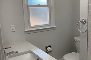 229 Livingston Ave 1st Fl, Lyndhurst Township, NJ 07071 - Photo 11