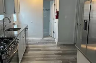 229 Livingston Ave 1st Fl, Lyndhurst Township, NJ 07071 - Photo 7