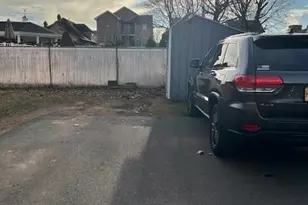 229 Livingston Ave 1st Fl, Lyndhurst Township, NJ 07071 - Photo 13