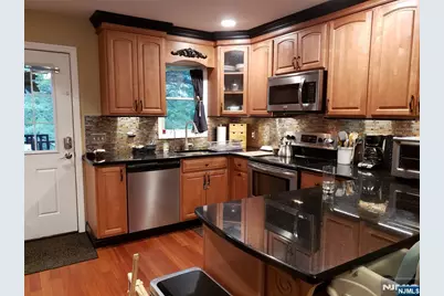 49 Harrison Road 2nd Floor #2nd Floor, Riverdale, NJ 07457 - Photo 3