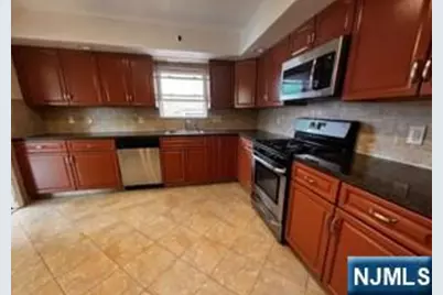 39 Columbia Avenue 2nd #2ND, Cliffside Park, NJ 07010 - Photo 3