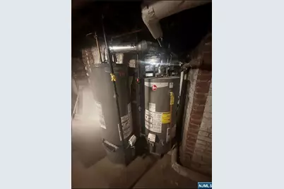 15 Winthrop Terrace 2 #2, East Orange, NJ 07018 - Photo 9