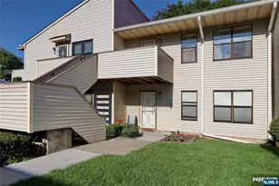 41 Coriander Way 41, Englewood, NJ 07631 - Photo 13