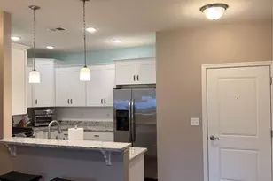 43 Elston Ct 303, Wanaque, NJ 07420 - Photo 3
