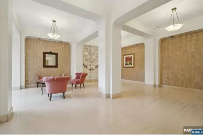 555 North 19W #19W, Fort Lee, NJ 07024 - Photo 23