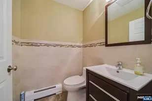 146B Myrtle B, Fort Lee, NJ 07024 - Photo 7