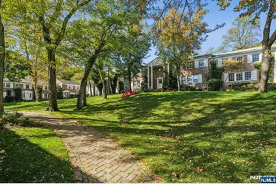 12 Mountain Avenue 25 #25, Montclair, NJ 07042 - Photo 3