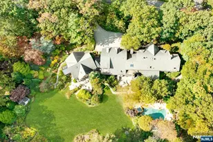 307 Freemans Ln, Franklin Lakes, NJ 07417 - Photo 3