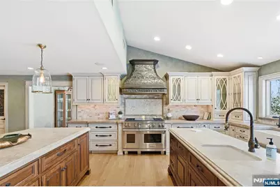 307 Freemans Lane, Franklin Lakes, NJ 07417 - Photo 19