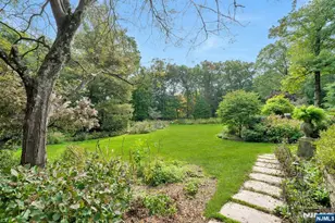 307 Freemans Ln, Franklin Lakes, NJ 07417 - Photo 5