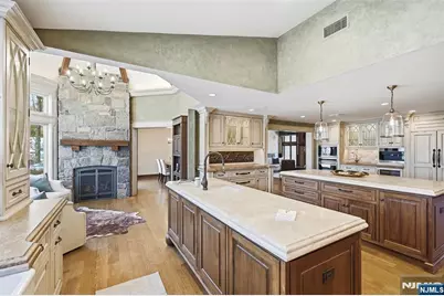 307 Freemans Lane, Franklin Lakes, NJ 07417 - Photo 21