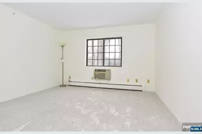 907 Thoreau Court, Mahwah, NJ 07430 - Photo 7