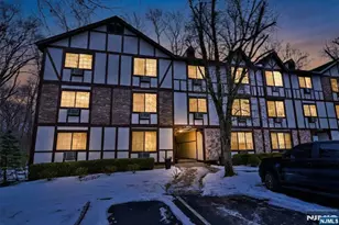 907 Thoreau Ct, Mahwah, NJ 07430 - Photo 11