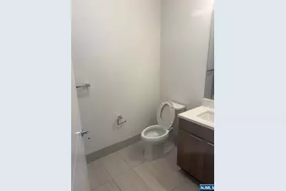 300 State Street, Hackensack, NJ 07601 - Photo 5