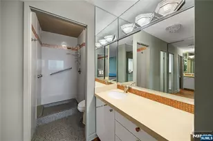 770 Anderson Ave 14Q, Cliffside Park, NJ 07010 - Photo 23