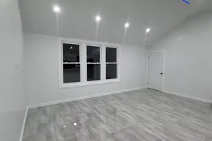 40 Elder Ave 2, Bergenfield, NJ 07621 - Photo 1