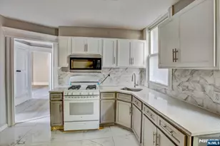 70 S 9th St, Newark, NJ 07107 - Photo 13