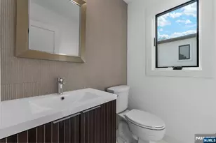 2189 Jones Rd, Fort Lee, NJ 07024 - Photo 29