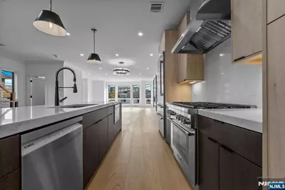 2189 Jones Road, Fort Lee, NJ 07024 - Photo 13