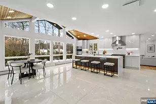 27 Applewood Dr, Upper Saddle River, NJ 07458 - Photo 3